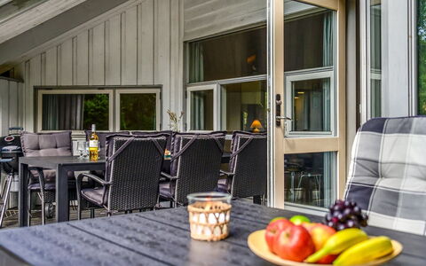 Joakim - 350M from the Sea: Piscine, Mobilier De Jardin, Meubles, Recours, Dalle, Eco Hôtel, Ombre, Chaise, Loisir, Biens