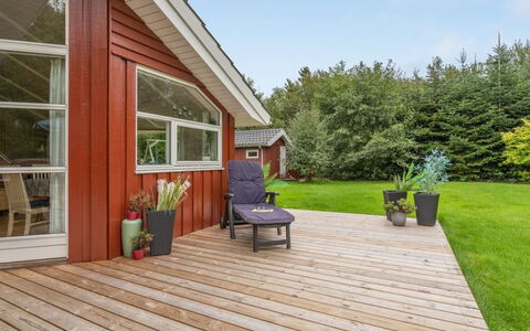Lyra - 800M from the Sea: Herbe, Maison, Toit, Domicile, Chalet, Arbuste, Lot Terre, Zone Rurale, Ferme, Couverture De Sol