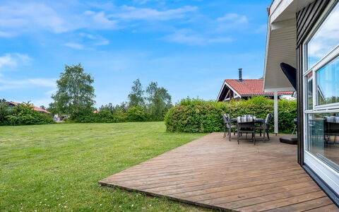 Birtir - 1.2Km from the Sea: Maison, Domicile, Toit, Chalet, Lot Terre, Biens, Ferme, Village, Ferme