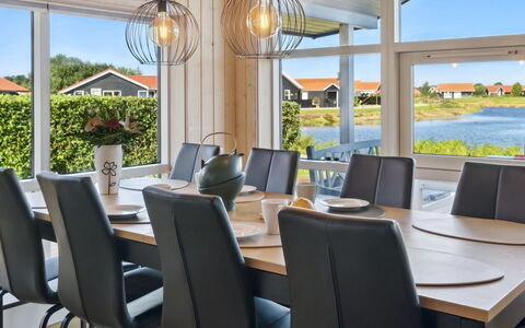 Godtfrede - 950M from the Sea: Piscine, Mobilier De Jardin, Meubles, Recours, Dalle, Eco Hôtel, Ombre, Chaise, Loisir, Biens