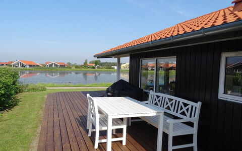 Godtfrede - 950M from the Sea: Piscine, Mobilier De Jardin, Meubles, Recours, Dalle, Eco Hôtel, Ombre, Chaise, Loisir, Biens