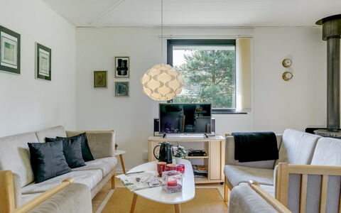 Filippa - 900M from the Sea: Bois, Maison, Chalet, Domicile, Toit, Zone Rurale, Siding, Cabane En Rondins, Batiments Jardin, Dur