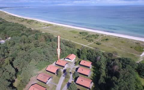Bergit - 55M from the Sea: Bois, Toit, Domicile, Maison, Architecture, Siding, Lot Terre, Chalet, Cabanon, Batiments Jardin