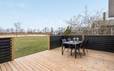 Evin - 800M from the Sea