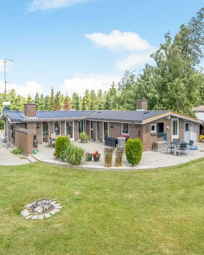Sessa - 800M from the Sea