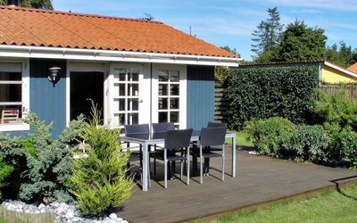 Nitis - 200M from the Sea