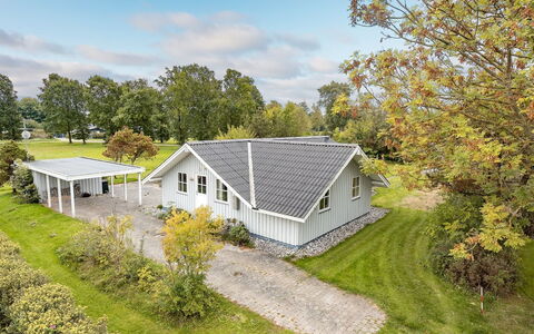Armund - 300M from the Sea: Bois, Tache De Bois, Planche, Dur, Chalet, Plate-Forme, Siding, Ombre, Parquet, Batiments Jardin