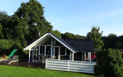 Aulis - 230M from the Sea: Maison, Toit, Domicile, Chalet, Biens, Ferme, Villa, Porche, Siding