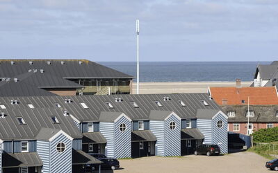 Else - 100M from the Sea