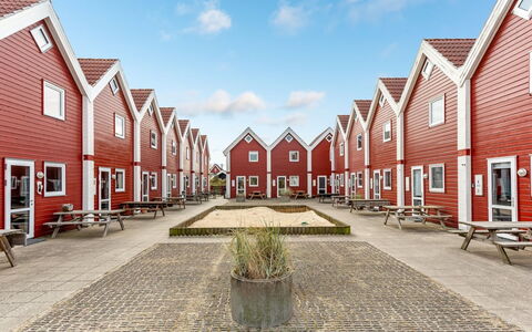 Alissa - 400M from the Sea: Meubles, Bois, Design Intérieur, Sol, Sol, Chaise, Pièce, Plafond, Salon, Appartement