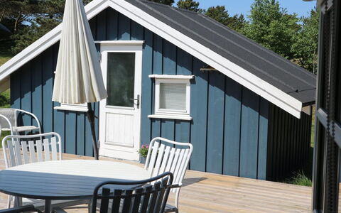 Afkar - 900M from the Sea: Maison, Domicile, Toit, Zone Résidentielle, Chalet, Biens, Ferme, Pelouse, Aménagement Paysager, Siding