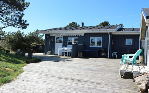 Afkar - 900M from the Sea: Maison, Domicile, Toit, Zone Résidentielle, Chalet, Biens, Ferme, Pelouse, Aménagement Paysager, Siding