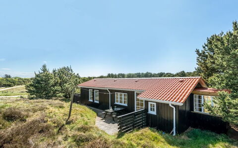 Neija - 800M from the Sea: Herbe, Maison, Toit, Domicile, Chalet, Arbuste, Lot Terre, Zone Rurale, Ferme, Couverture De Sol