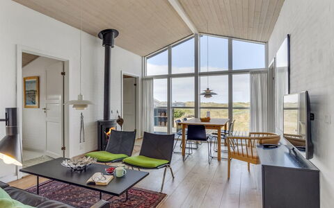 Benja - 200M from the Sea: Bois, Meubles, Plafond, Design Intérieur, Sol, Sol, Domicile, Chaise, Salon, Appartement