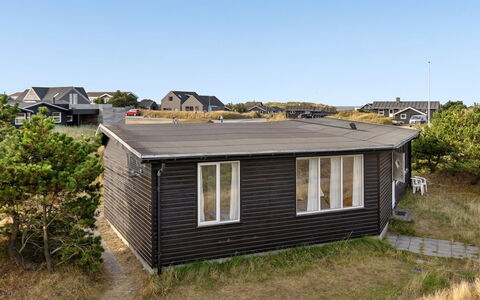 Jules - 300M from the Sea: Toit, Lot Terre, Chalet, Domicile, Zone Rurale, Cabanon, Siding, Batiments Jardin, Cabane En Rondins, Cabane