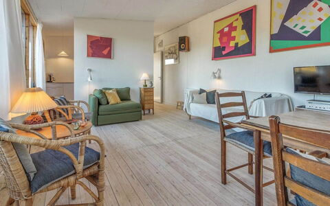 Jules - 300M from the Sea: Toit, Lot Terre, Chalet, Domicile, Zone Rurale, Cabanon, Siding, Batiments Jardin, Cabane En Rondins, Cabane