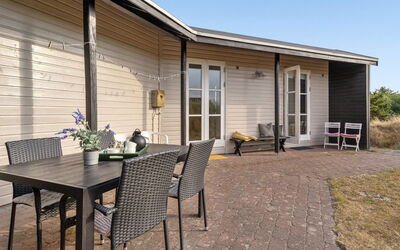 Jules - 300M from the Sea