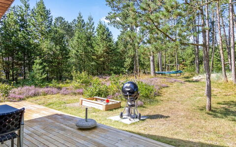 Santuzza - 3.9Km from the Sea: Herbe, Maison, Toit, Domicile, Chalet, Arbuste, Lot Terre, Zone Rurale, Ferme, Couverture De Sol