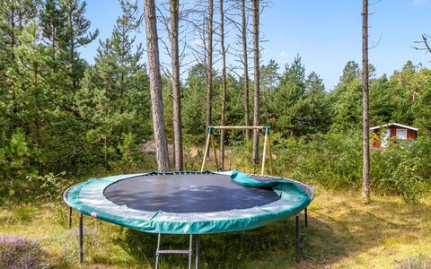 Santuzza - 3.9Km from the Sea: Herbe, Maison, Toit, Domicile, Chalet, Arbuste, Lot Terre, Zone Rurale, Ferme, Couverture De Sol