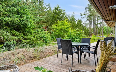 Santuzza - 3.9Km from the Sea: Herbe, Maison, Toit, Domicile, Chalet, Arbuste, Lot Terre, Zone Rurale, Ferme, Couverture De Sol