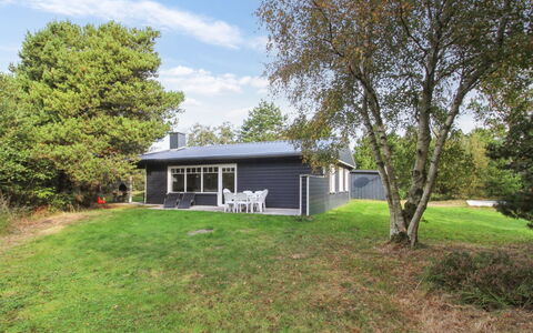Heidie - 3.0Km from the Sea: Herbe, Maison, Toit, Domicile, Chalet, Arbuste, Lot Terre, Zone Rurale, Ferme, Couverture De Sol