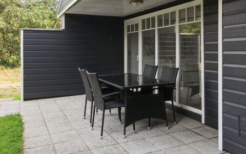 Heidie - 3.0Km from the Sea: Herbe, Maison, Toit, Domicile, Chalet, Arbuste, Lot Terre, Zone Rurale, Ferme, Couverture De Sol