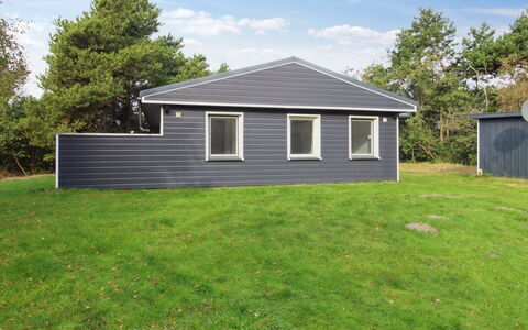Heidie - 3.0Km from the Sea: Herbe, Maison, Toit, Domicile, Chalet, Arbuste, Lot Terre, Zone Rurale, Ferme, Couverture De Sol
