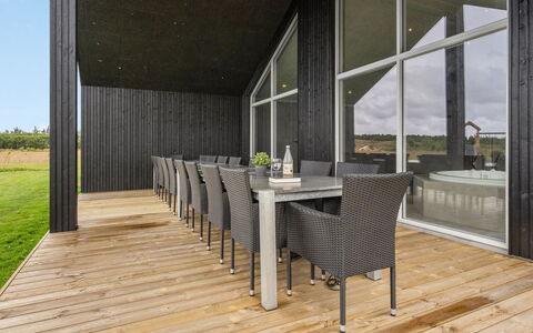 Fridel - 4Km from the Sea: Bois, Parquet, Sol, Sol, Planche, Dur, Plafond, Plate-Forme, Porche, Tache De Bois