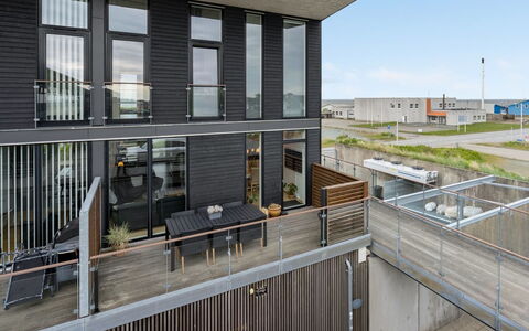Pirkko - 100M from the Sea: Chalet, Cabanon, Cabane, Ferme, Prairie, Cabane, Grange, Cabane En Rondins, Batiments Jardin