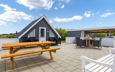 Mikka - 450M from the Sea: Toit, Lot Terre, Chalet, Domicile, Zone Rurale, Cabanon, Siding, Batiments Jardin, Cabane En Rondins, Cabane