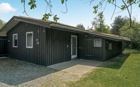 Vieno - 2.6Km from the Sea: Bois, Sol, Meubles, Évier, Design Intérieur, Sol, Principaux Appliance, Comptoir, Luminaire Plomberie, Cuisine