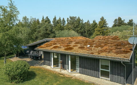 Vieno - 2.6Km from the Sea: Bois, Sol, Meubles, Évier, Design Intérieur, Sol, Principaux Appliance, Comptoir, Luminaire Plomberie, Cuisine