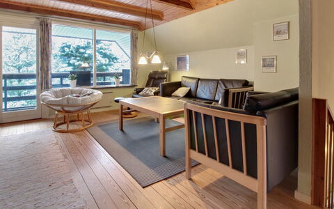 Vendela - 2.5Km from the Sea: Chalet, Domicile, Maison, Toit, Porche, Biens, Siding, Batiments Jardin, Ferme, Cour