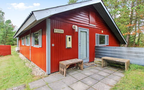 Susett - 300M to the Fjord: Piscine, Ville Resort