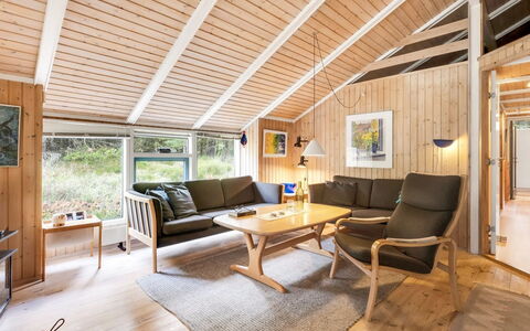 Aamu - 300M to the Fjord: Plafond, Sol, Design Intérieur, Sol, Composite, Meubles, Recours, Hôtel, Conception, Daylighting