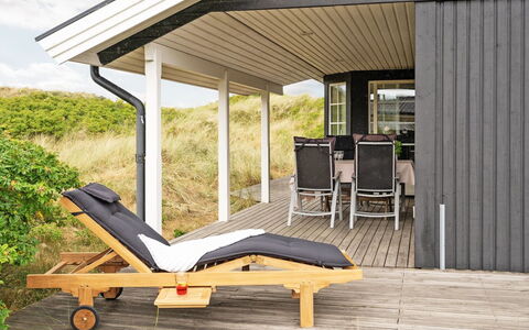 Aise - 75M from the Sea: Toit, Lot Terre, Chalet, Domicile, Zone Rurale, Cabanon, Siding, Batiments Jardin, Cabane En Rondins, Cabane