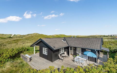 Aise - 75M from the Sea: Toit, Lot Terre, Chalet, Domicile, Zone Rurale, Cabanon, Siding, Batiments Jardin, Cabane En Rondins, Cabane