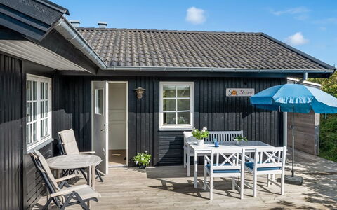 Aise - 75M from the Sea: Toit, Lot Terre, Chalet, Domicile, Zone Rurale, Cabanon, Siding, Batiments Jardin, Cabane En Rondins, Cabane