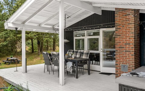 Galathea - 800M from the Sea: Bois, Porche, Toit, Porte, Domicile, Ombre, Plate-Forme, Patio, Structure En Plein Air, Siding
