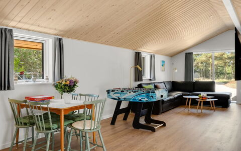 Etti - 1Km from the Sea: Design Intérieur, Meubles, Sol, Bois, Plafond, Sol, Pièce, Éclairage, Parquet, Salon