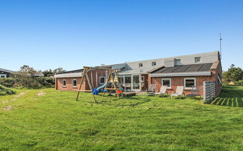 Liska - 1Km from the Sea: Herbe, Maison, Toit, Domicile, Chalet, Arbuste, Lot Terre, Zone Rurale, Ferme, Couverture De Sol