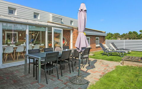 Liska - 1Km from the Sea: Herbe, Maison, Toit, Domicile, Chalet, Arbuste, Lot Terre, Zone Rurale, Ferme, Couverture De Sol
