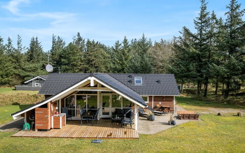 Anisette - 1Km from the Sea: Maison, Toit, Domicile, Chalet, Biens, Ferme, Siding, Batiments Jardin, Énergie Solaire