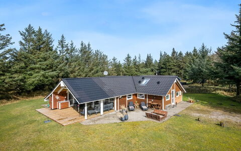 Anisette - 1Km from the Sea: Toit, Lot Terre, Chalet, Domicile, Zone Rurale, Cabanon, Siding, Batiments Jardin, Cabane En Rondins, Cabane