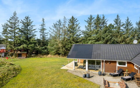 Anisette - 1Km from the Sea: Toit, Lot Terre, Chalet, Domicile, Zone Rurale, Cabanon, Siding, Batiments Jardin, Cabane En Rondins, Cabane