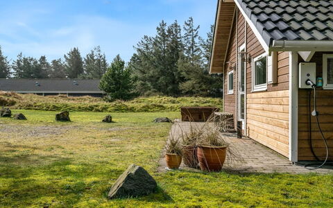 Anisette - 1Km from the Sea: Toit, Lot Terre, Chalet, Domicile, Zone Rurale, Cabanon, Siding, Batiments Jardin, Cabane En Rondins, Cabane