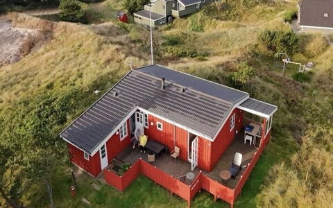 Aukusti - 600M from the Sea: Maison, Toit, Domicile, Zone Rurale, Chalet, Village, Biens, Prairie, Cabane, Ferme