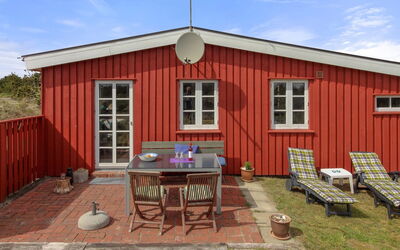 Aukusti - 600M from the Sea