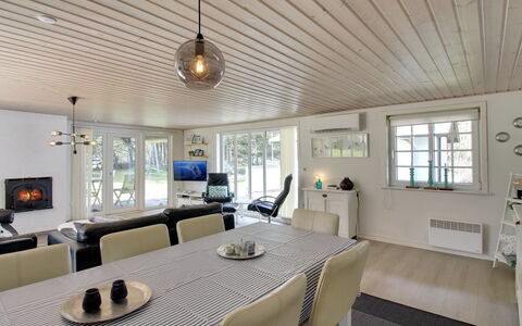 Terne - 1.2Km from the Sea: Chalet, Cabanon, Cabane, Ferme, Prairie, Cabane, Grange, Cabane En Rondins, Batiments Jardin
