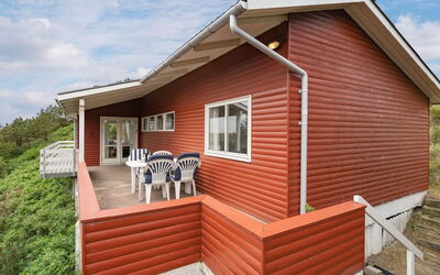 Taimi - 200M from the Sea